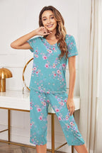 Ekouaer Women's Sleepwear Capri Pajama Sets Short Sleeve Two-Piece Pjs V Neck Tops & Capri Pants with Pockets S-3XL