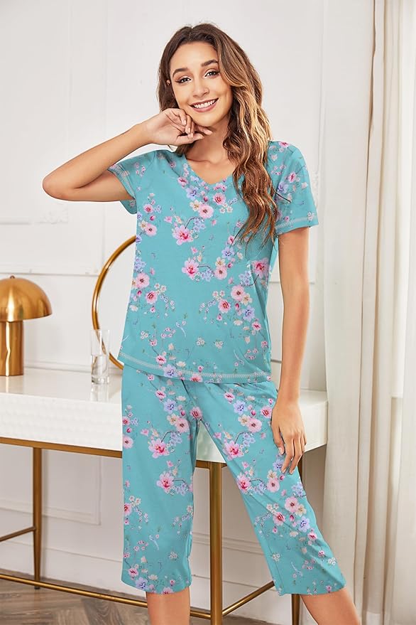 Ekouaer Women's Sleepwear Capri Pajama Sets Short Sleeve Two-Piece Pjs V Neck Tops & Capri Pants with Pockets S-3XL
