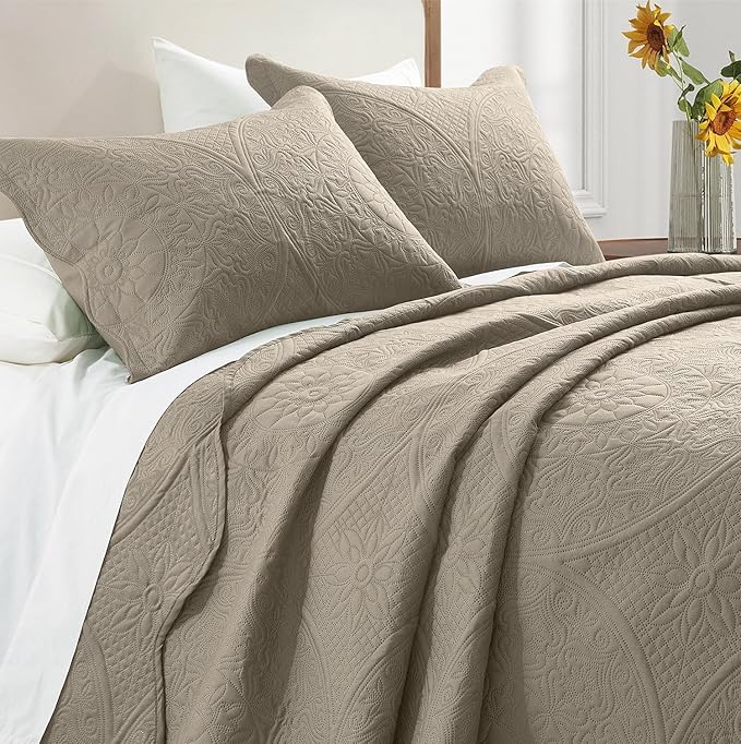 IR Imperial Rooms Queen Quilt Bedding Set Size (90" x 96") + 2 Pillow Shams (20" x 26"+ 2") - 3 Pcs All Season Lightweight Reversible Microfiber Coverlet Floral Embossed Quilt Bedspread (Beige)