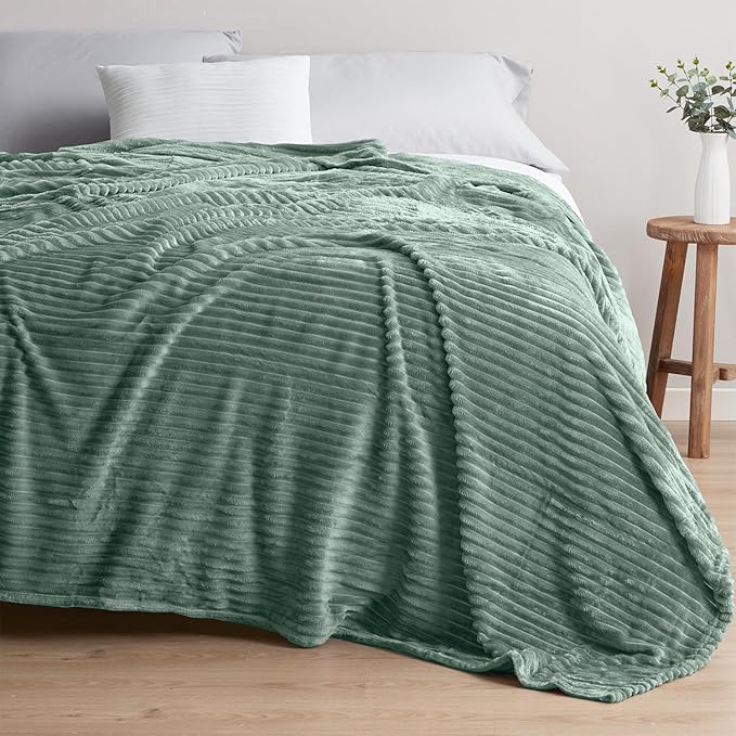 Nestl Blanket Twin Size for Bed - Cozy Warm Fuzzy Blankets for Women, Plush Small Fleece Throws for Girls - Sage Green, 66 x 90 Inches