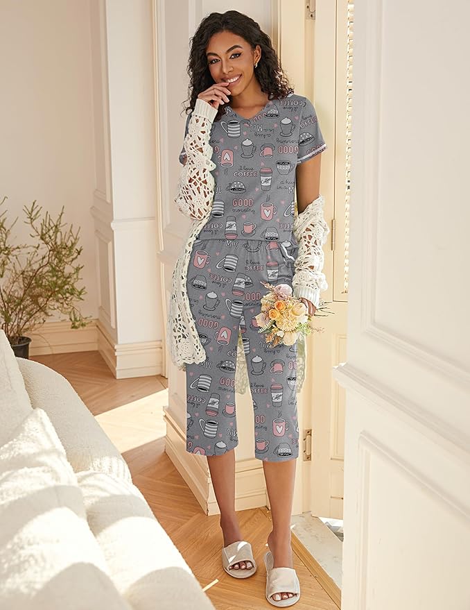 Ekouaer Women's Sleepwear Capri Pajama Sets Short Sleeve Two-Piece Pjs V Neck Tops & Capri Pants with Pockets S-3XL