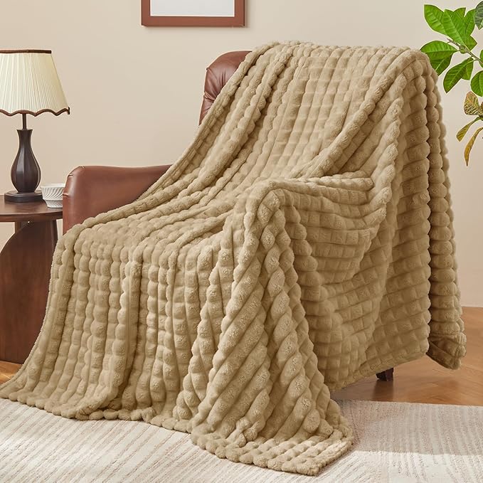 BEDELITE Camel Throw Blanket Twin Size for Bed- Super Soft and Warm 3D Checkered Fluffy Fuzzy Fleece Blanket, Luxurious Plush Cozy Blanket for Room Decor Fall and Winter, 60x80 inches