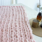 Maetoow Chenille Chunky Knit Blanket Throw （60×80 Inch）, Handmade Warm & Cozy Blanket Couch, Bed, Home Decor, Soft Breathable Fleece Banket, Christmas Thick and Giant Yarn Throws, Light Pink