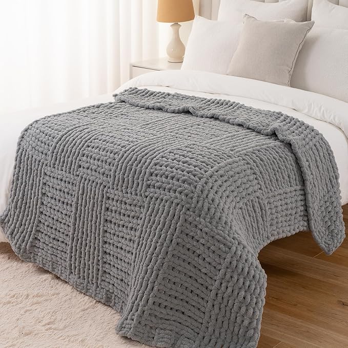 Bunnikins & Clover Chunky Knit Throw Blanket for Couch, Light Grey Throw Blanket for Home Decor, Handmade Chenille Cable Knit Throw Crochet Blanket, 50"x60"