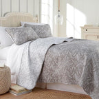 Southshore Fine Living, Inc. Floral Quilt King Size, All Season Bedding Set, Soft Coverlet, 3-Piece Lightweight Bedspread Set with Two Matching Quilted Pillow Shams, California/King Quilt Sets, Grey
