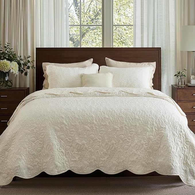 Bedsure Quilts Queen Size - Ultra Soft Pre-Washed Cloud-Like Bedding, All-Season Lightweight Comforter for Country Bedroom, Leaf Design Coverlet in Cream Yellow, 90 x 96 Inches | Stitch-Free Quilting, Ultra Soft, Lightweight, Machine Washable, Pet-Frie...