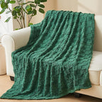 NEWCOSPLAY Super Soft Twin Blanket Dark Green Premium Silky Flannel Fleece 3D Checkered Lightweight Bed Blanket All Season Use (Dark Green Checkered, Twin(60"x80"))