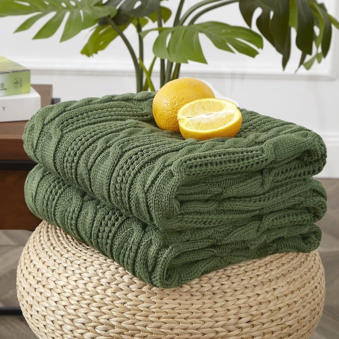 Aormenzy Cable Knit Throw Blankets 60 x 80 Inches, Soft Cozy and Lightweight Knitted Blanket, Machine Washable Acrylic Blanket, Decorative Throw Blanket for Couch Sofa Bed, Forest Green