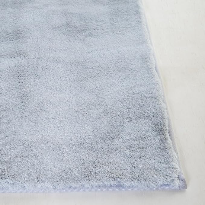 SAFAVIEH Washable Rug Faux Rabbit Fur Shag Collection - 8' x 10', Silver, Slip Resistant & Easy Cleaning, Ideal for Living Room, Bedroom, Dining Space (FRF976G)