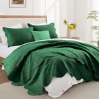 IR Imperial Rooms Twin Quilt Bedding Set Size (68” x 86”) + 1 Pillow Shams (20” x 26” + 2”) - 2 Pcs All Season Lightweight Reversible Microfiber Coverlet Floral Embossed Quilt Bedspread (Emerald)