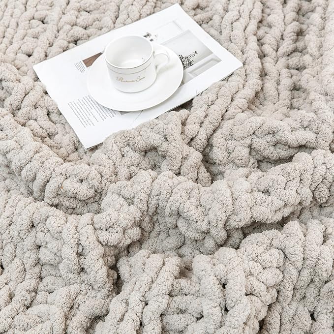 WESHIONGOO Chunky Knit Blanket Throw 40"×60" Knitted Throw Blankets for Couch Bed Fluffy Soft Blanket with Jumbo Chenille Yarn Thick 100% Handmade (Linen, Medium Size Throw)