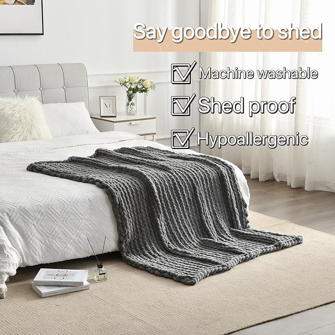 Maetoow Tighter Version Chenille Chunky Knit Blanket Throw （50×60 Inch）, Handmade Warm & Cozy Blanket Couch, Bed, Home Decor, Soft Fleece Banket, Boho Thick Blankets and Giant Yarn Throws，Dark Grey