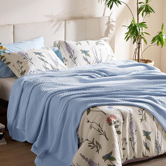 Bedsure Gentlesoft 100% Cotton Blue Blanket Queen Size for Bed - Cooling Breathable and Soft for Spring Summer, Thick Cozy Waffle Weave Blanket Gifts for Women, Sky Blue, 90x90 Inches