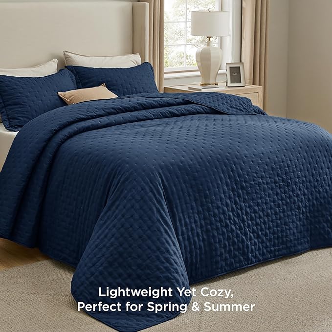Bedsure Quilts Queen Size - Navy Blue Bedspread Queen Size & Lightweight Comforter, Modern Coverlet with Clover Pattern, Ultra Soft All-Season Bedding, 90 x 96 Inches | Stitch-Free Quilting, Ultra Soft, Lightweight, Machine Washable, Pet-Friendly