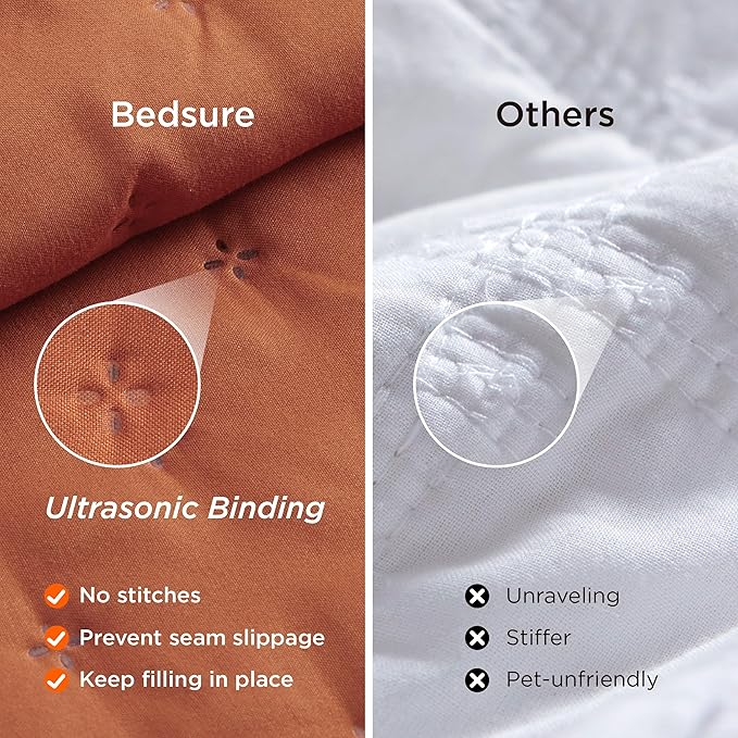 Bedsure Quilts Queen Size - Red Orange Bedspread Queen Size & Lightweight Comforter, Boho Coverlet with Clover Pattern, Ultra Soft All-Season Bedding, 90 x 96 Inches | Stitch-Free Quilting, Ultra Soft, Lightweight, Machine Washable, Pet-Friendly