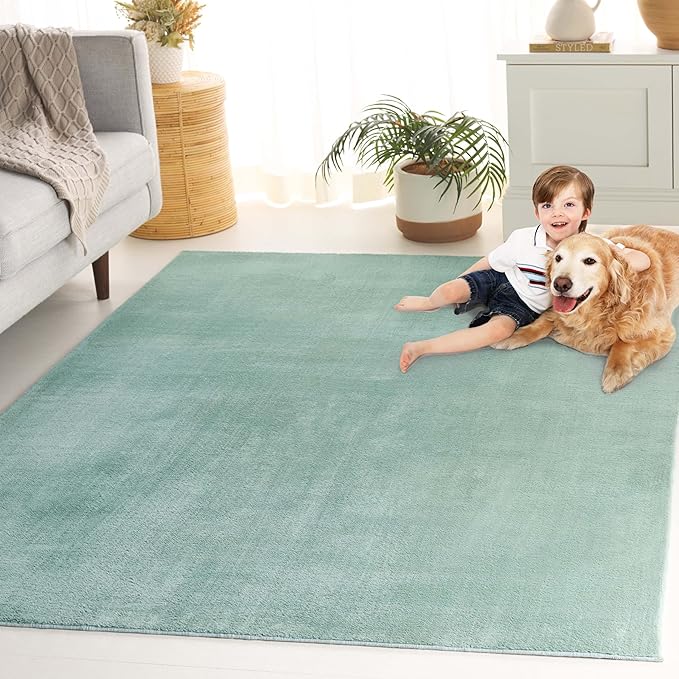 SAFAVIEH Washable Rug Faux Rabbit Fur Shag Collection - 6' Round, Sage, Slip Resistant & Easy Cleaning, Ideal for Living Room, Bedroom, Kids Playroom, Nursery, Dining Space (FRF100W)