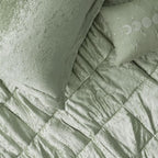 Intelligent Design Comforter Set Velvet Bedding Reversible, All Season, Diamond Quilted Microfiber, Felicia, Twin/Twin XL, Green 3 Piece