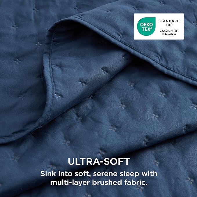 Bedsure Twin Quilt - Ultra Soft Twin XL Quilt Bedding for Dorm Decor, Lightweight All-Season Comforter, Navy Blue Bedspread Coverlet with Clover Pattern, 68 x 86 Inches | Stitch-Free Quilting, Ultra Soft, Lightweight, Machine Washable, Pet-Friendly