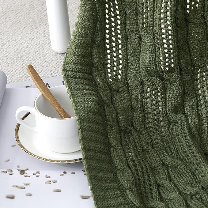 Aormenzy Cable Knit Throw Blankets 60 x 80 Inches, Soft Cozy and Lightweight Knitted Blanket, Machine Washable Acrylic Blanket, Decorative Throw Blanket for Couch Sofa Bed, Forest Green