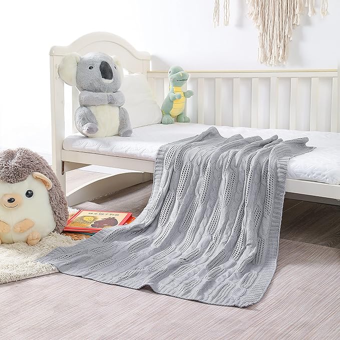 Aormenzy Cable Knit Throw Blankets 30 x 40 Inches, Soft Cozy and Lightweight Knitted Blanket, Machine Washable 100 Percent Acrylic Blanket, Decorative Throw Blanket for Couch Sofa Bed, Silver Grey