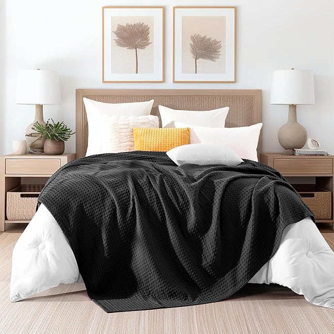 Elegant Comfort Premium 100% Cotton Waffle Blanket - Lightweight Breathable Waffle Weave Bed Blanket - Soft and Warm All Season Blanket for Couch, Sofa and Bed, King Size 90x108 Inches, Black