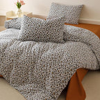 Luxlovery Leopard Comforter Set King Women Men Cheetah Printed Comforter Black White Bedding Set Fluffy Soft Blanket Quilts with 2 Pillowcases for Women Men King Bed