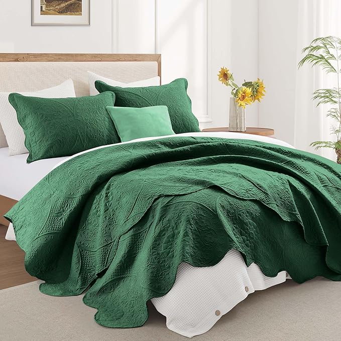 IR Imperial Rooms 8 Pack California King Quilt Bedding Set (118"x106") - Bulk Wholesale for Hotels, Guest Bedroom & Airbnbs - Microfiber Reversible Floral Embossed Quilts Bedspreads (Emerald)