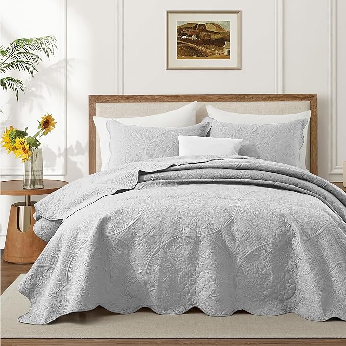 IR Imperial Rooms Twin Quilt Bedding Set Size (68” x 86”) + 1 Pillow Shams (20” x 26” + 2”) - 2 Pcs All Season Lightweight Reversible Microfiber Coverlet Floral Embossed Quilt Bedspread (Silver)