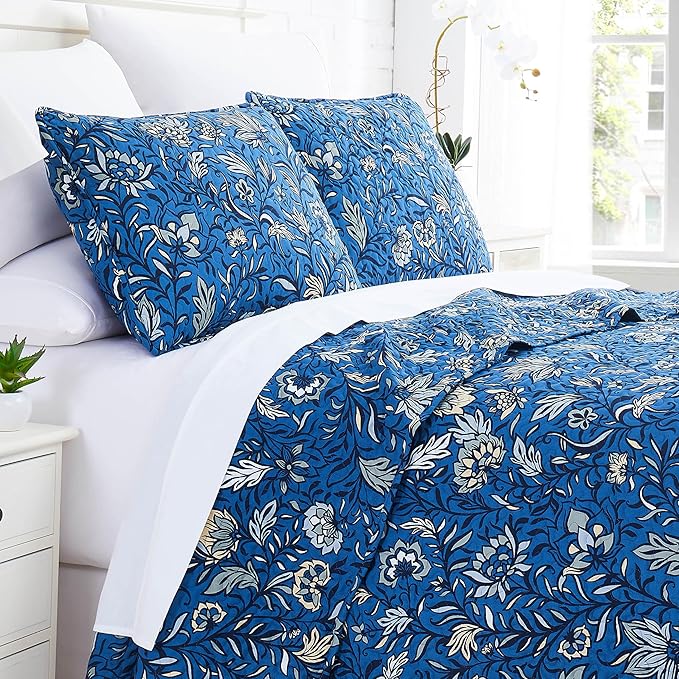 Southshore Fine Living, Inc. Oversized Quilt Bedding Set, Twin XL Coverlet with Matching Pillow Sham, Blooming Floral Coverlet, All Season Quilt Bedspread, Lightweight Twin XL Quilts, Floral Blue