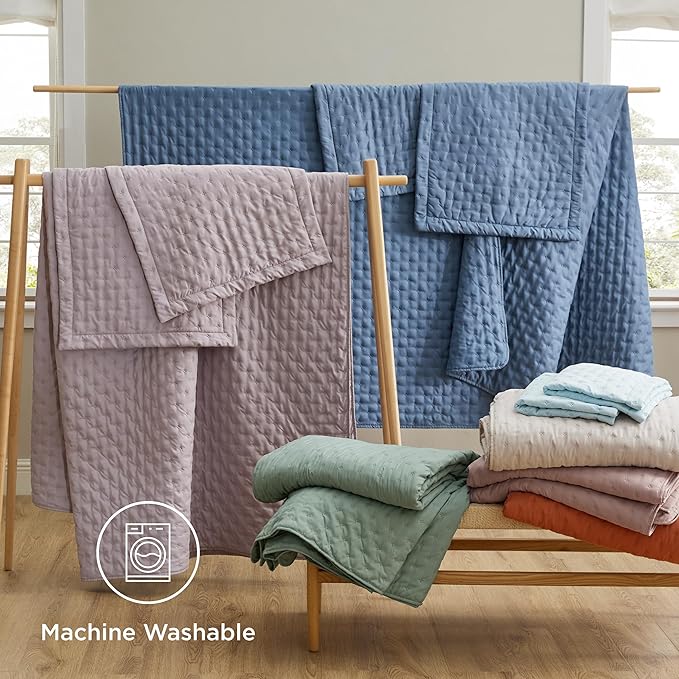 Bedsure King Quilt - Purple Bedspread King Size & Lightweight Comforter, Modern Farmhouse Coverlet with Clover Pattern, Ultra Soft All-Season Bedding, 106 x 96 Inches | Stitch-Free Quilting, Ultra Soft, Lightweight, Machine Washable, Pet-Friendly