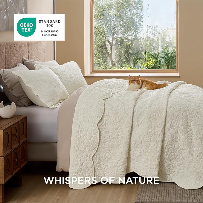 Bedsure Quilts Queen Size - Ultra Soft Pre-Washed Cloud-Like Bedding, All-Season Lightweight Comforter for Country Bedroom, Leaf Design Coverlet in Cream Yellow, 90 x 96 Inches | Stitch-Free Quilting, Ultra Soft, Lightweight, Machine Washable, Pet-Frie...