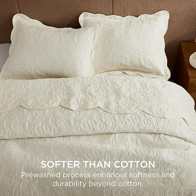 Bedsure Quilts Queen Size - Ultra Soft Pre-Washed Cloud-Like Bedding, All-Season Lightweight Comforter for Country Bedroom, Leaf Design Coverlet in Cream Yellow, 90 x 96 Inches | Stitch-Free Quilting, Ultra Soft, Lightweight, Machine Washable, Pet-Frie...