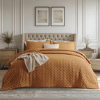 Bedsure Twin Quilt - Ultra Soft Twin XL Quilt Bedding for Dorm Decor, Lightweight All-Season Comforter, Honey Ginger Bedspread Coverlet with Clover Pattern, 68 x 86 Inches | Stitch-Free Quilting, Ultra Soft, Lightweight, Machine Washable, Pet-Friendly