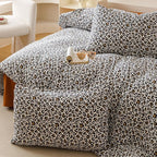 CLOTHKNOW Black Leopard Print King Size Comforter Set 3Pcs Cheetah Bedding Comforter Sets Black White Brown Bedding Sets with 2 x Pillowcases
