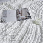 Maetoow Chenille Chunky Knit Blanket Throw （60×80 Inch）, Handmade Warm & Cozy Blanket Couch, Bed, Home Decor, Soft Breathable Fleece Banket, Christmas Thick and Giant Yarn Throws，White