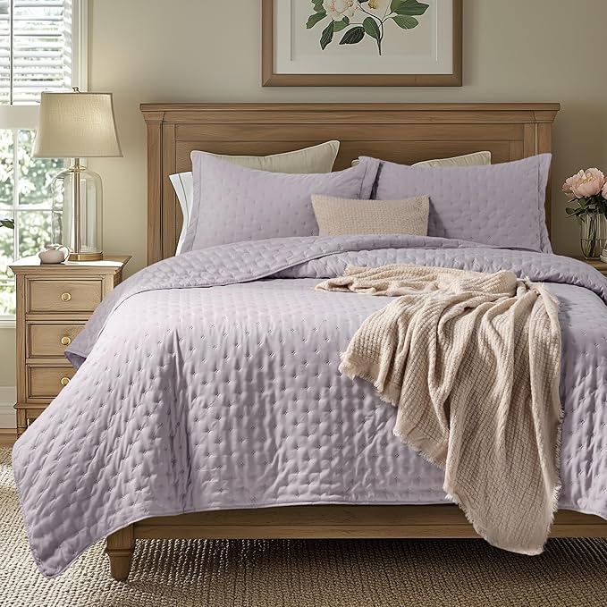 Bedsure Quilts Queen Size - Purple Bedspread Queen Size & Lightweight Comforter, Modern Farmhouse Coverlet with Clover Pattern, Ultra Soft All-Season Bedding, 90 x 96 Inches | Stitch-Free Quilting, Ultra Soft, Lightweight, Machine Washable, Pet-Friendly
