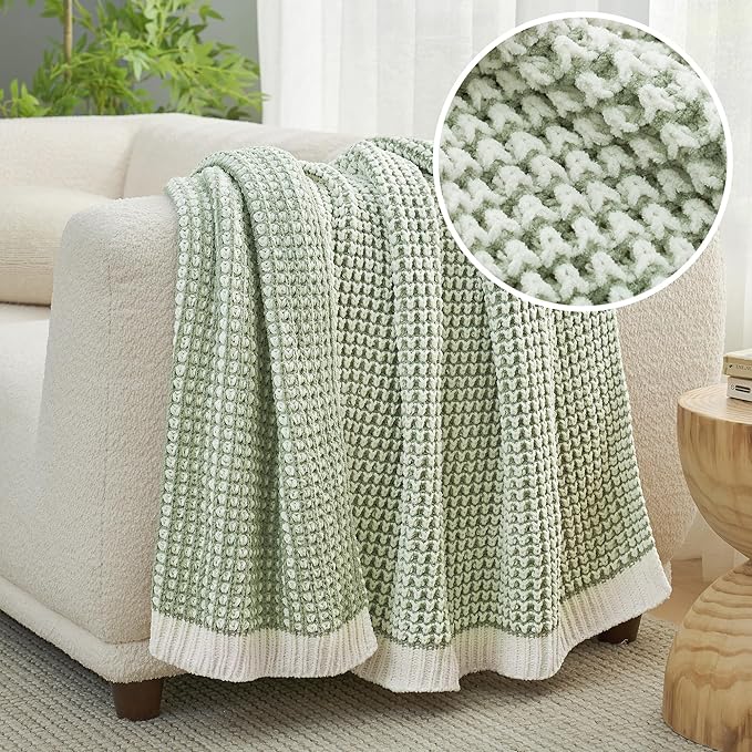 Amélie Home Knit Throw Blanket, Soft Chenille Cozy Breathable Pineapple Chunky Decorative Blanket for Couch, Bed & Sofa, French-Inspired Lightweight Warm Gift for Women, Sage Green, 60"x80"