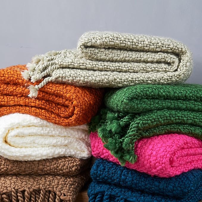 Chunky Knit Throw Blanket with Braided Tassels 50" x 60", Hand Knitted Soft Thick Yarn Basket Weave Boho Farmhouse Blanket, Plush Fluffy Tassel Decor Throw for Couch Bed Sofa, Christmas Green