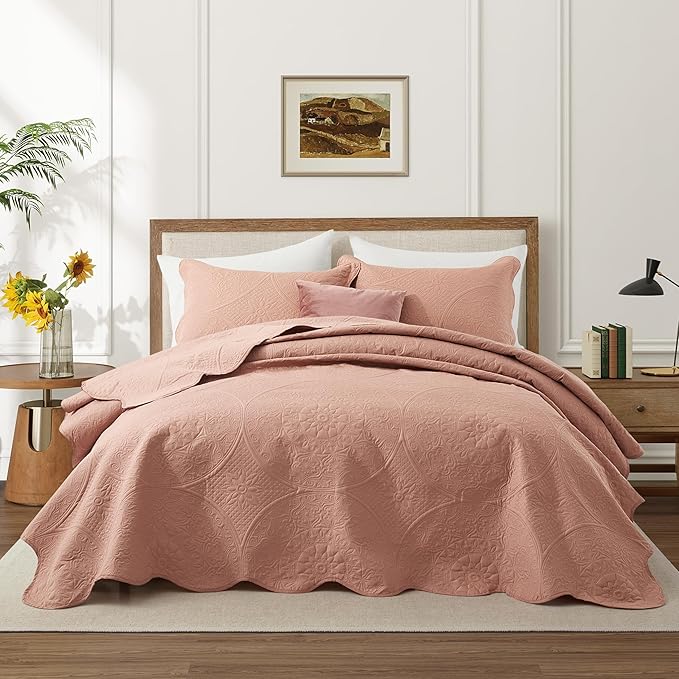 IR Imperial Rooms 10 Pack Twin Quilt Bedding Set (68" x 86") - Bulk Wholesale for Hotels, Guest Bedroom & Airbnbs - Lightweight Microfiber Reversible Floral Embossed Quilts Bedspreads (Peach)
