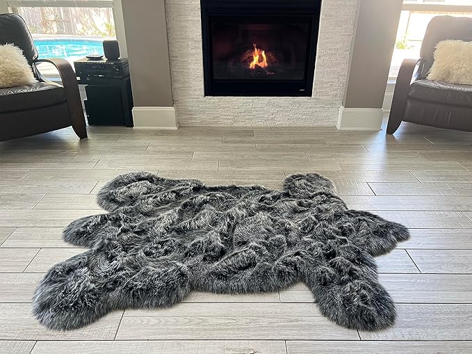LAMBZY Bear Skin Rug Super Soft Fluffy Faux Fur for Bedroom Floor Sofa Living Room High-Density Plush Shaggy Carpet Sofa Cover Bedside Sheepskin Rug (4'x6', Black/White)