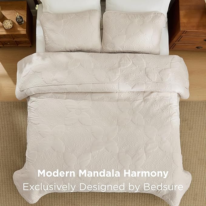 Bedsure Quilts Queen Size - Beige Bedspread Queen Size & Lightweight Comforter, Modern Coverlet with Mandala Pattern, Ultra Soft All-Season Bedding, 90 x 96 Inches | Stitch-Free Quilting, Ultra Soft, Lightweight, Machine Washable, Pet-Friendly