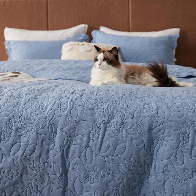 Bedsure Quilt King Size - Ultra Soft Pre-Washed Cloud-Like Bedding, All-Season Lightweight Comforter for Country Bedroom, Leaf Design Coverlet in Mineral Blue, 106 x 96 Inches | Stitch-Free Quilting, Ultra Soft, Lightweight, Machine Washable, Pet-Friendly