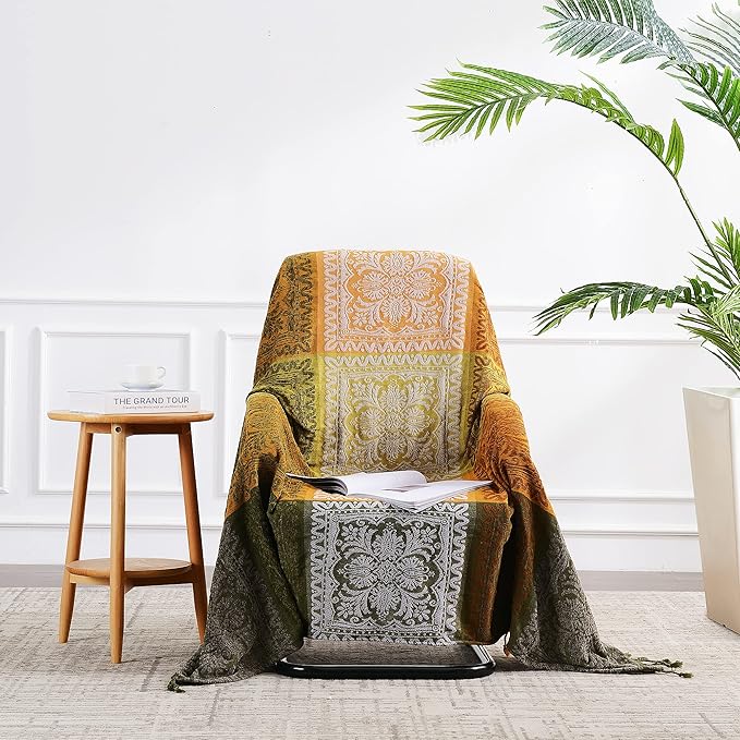 Boho Throw Blanket, Bohemian Tassels Throw Blankets for Bed Couch Soft Chair， Chenille Fringe Tassels (New Green, Large 86 * 102Inches)