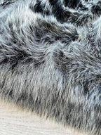 LAMBZY Bear Skin Rug Super Soft Fluffy Faux Fur for Bedroom Floor Sofa Living Room High-Density Plush Shaggy Carpet Sofa Cover Bedside Sheepskin Rug (4'x6', Black/White)