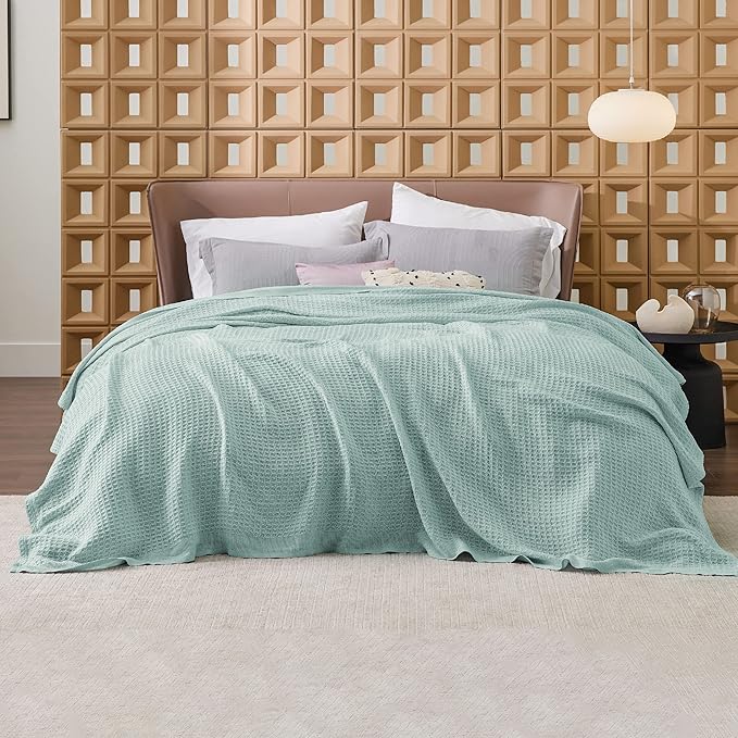 Bedsure Gentlesoft 100% Cotton Blanket Queen Size for Bed - Cooling Breathable and Soft for Spring Summer, Thick Cozy Waffle Weave Blanket Gifts for Women, Mint, 90x90 Inches