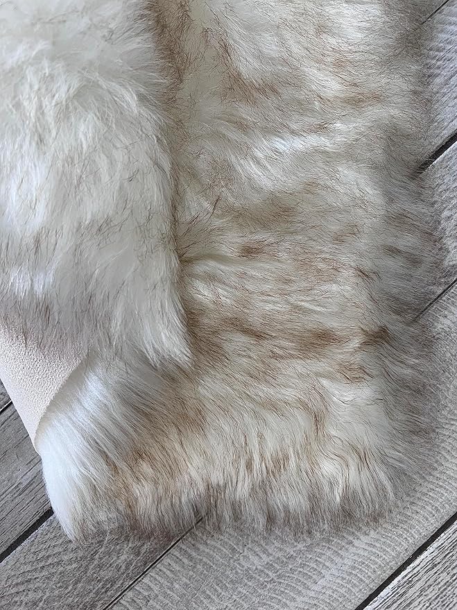 LAMBZY Bear Skin Rug Super Soft Fluffy Faux Fur for Bedroom Floor Sofa Living Room High-Density Plush Shaggy Carpet Sofa Cover Bedside Sheepskin Rug (2'x3', White/Brown)